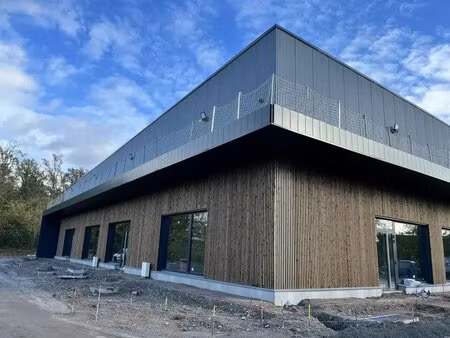 vente commerce 216 m²