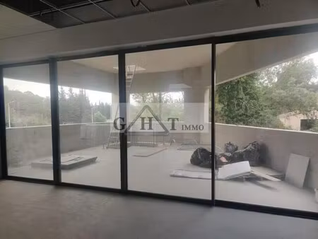 location commerce la colle sur loup 06480 333m²