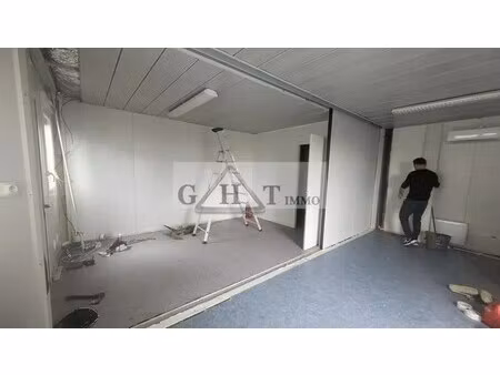 location commerce pringy 77310 955m²