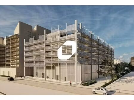 vente commerce 1 615 m²