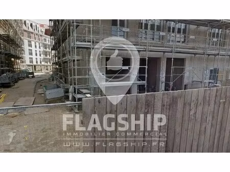 vente commerce 67 m²