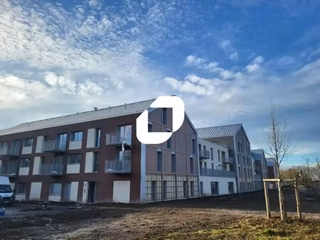 vente commerce 94 m² à 349 m²