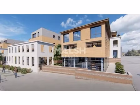 vente commerce 113 m²