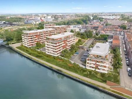 vente commerce la madeleine 59110 160m²