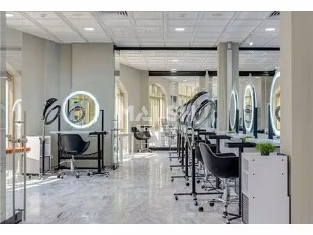 vente commerce 105 m²