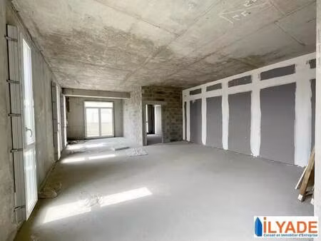 vente commerce manosque 04100 146m²