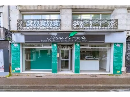 vente commerce 200 m²
