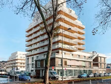 vente commerce 439 m²