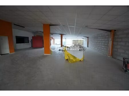vente commerce 276 m²
