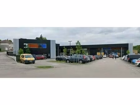 vente commerce 355 m²