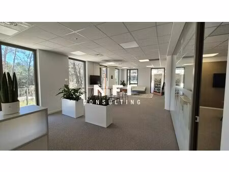 location bureaux 290 m²
