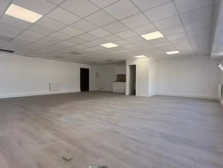 location bureaux 90 m² à 800 m²