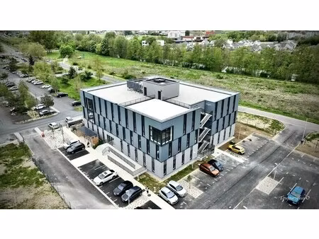 location bureaux 71 m² à 1 078 m²
