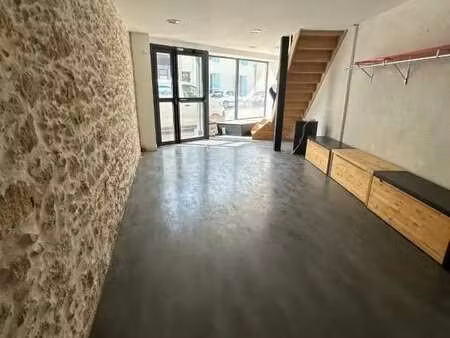 vente commerce 74 m²