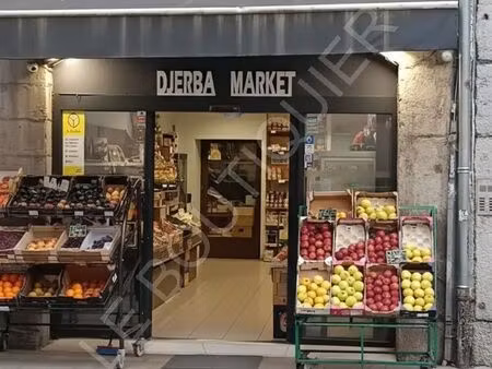 vente commerce 100 m²