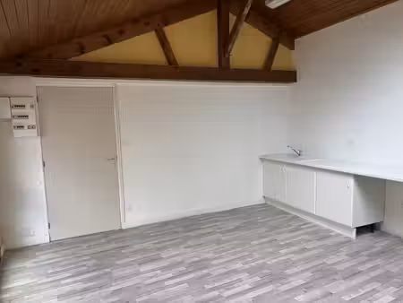 location bureaux 65m²