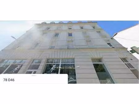 vente commerce 1 174 m²