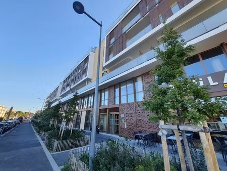 vente commerce 132 m²