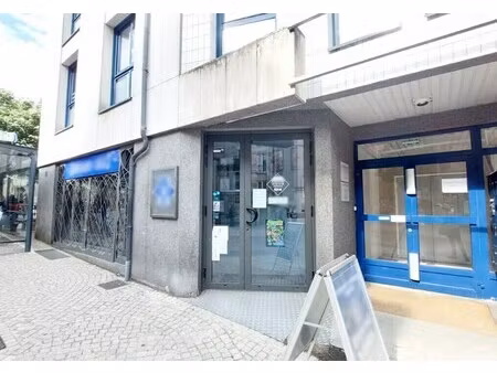 vente commerce poitiers 86000 111m²