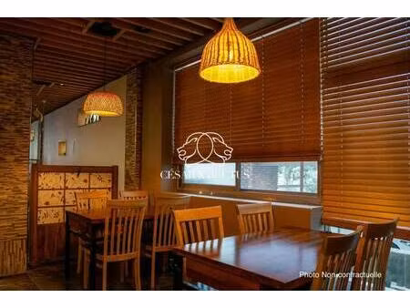 vente commerce 339 m²