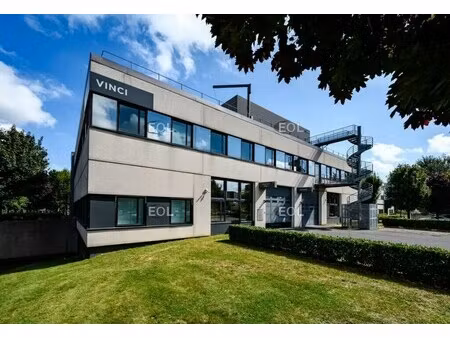 location bureaux 303 m²
