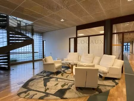 location bureaux 150 m²