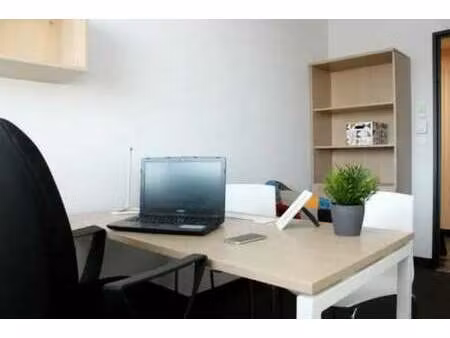 location coworking montpellier 34070 33 postes