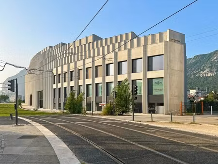 location bureaux 50 m²