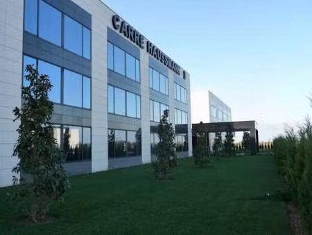 location bureaux 25 m² à 730 m²