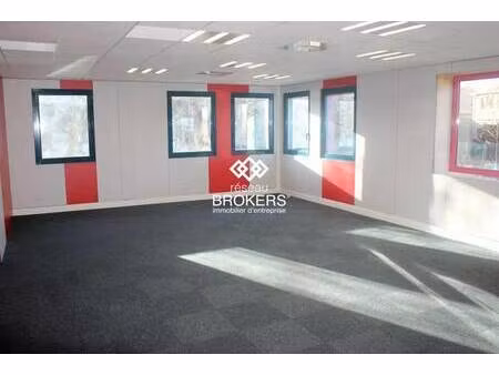 location bureaux 213 m²
