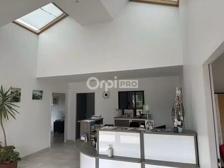 location bureaux 245 m²