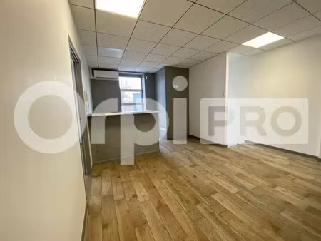 location bureaux 150 m²