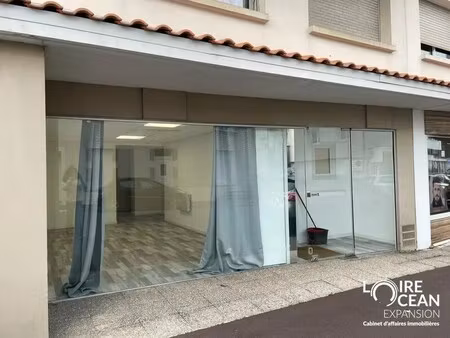 vente commerce challans 85300 50m²