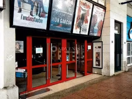 vente commerce 718 m²