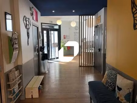 vente commerce 1 147 m²