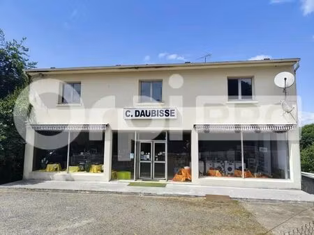 vente commerce 840 m²