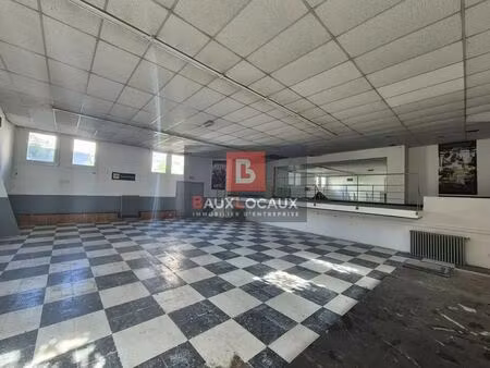 vente commerce 582 m²