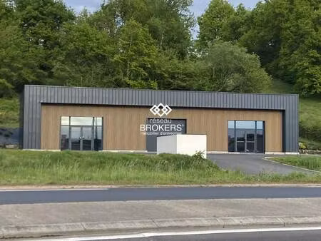 location commerce thiers 63300 103m² à 320m²