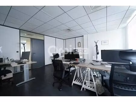 location bureaux 150 m²