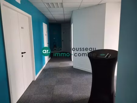 location bureaux 690 m²