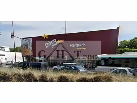vente commerce 455 m²