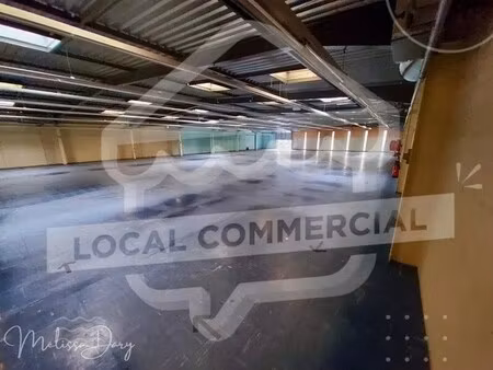 vente commerce 1 024 m²