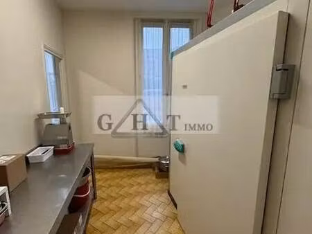 vente commerce 65 m²
