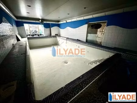 location commerce 450 m²