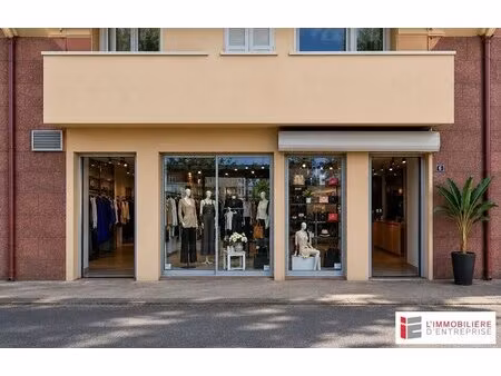 vente commerce lannion 22300 96m²