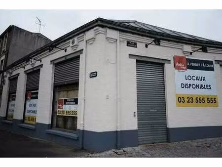 vente commerce 327 m²