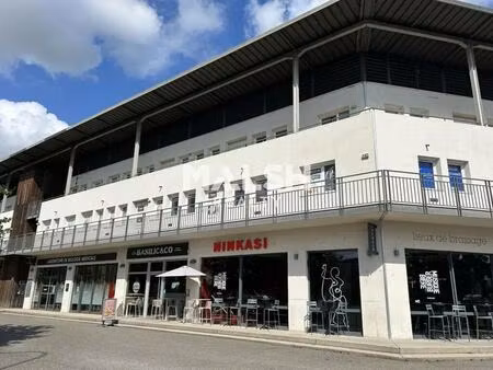 location bureaux 78 m²