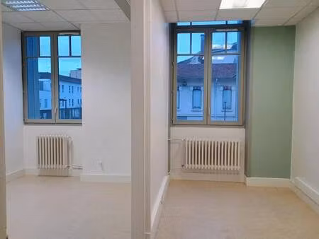location bureaux 19 m² à 90 m²