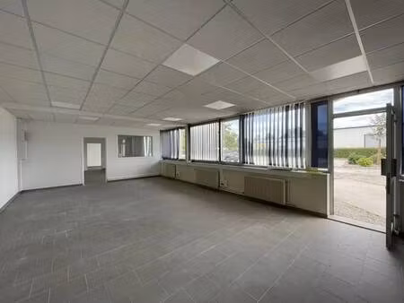 location bureaux 114 m²