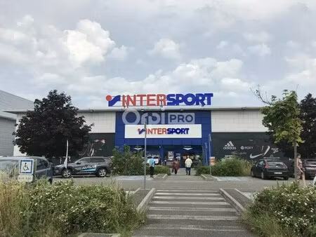 vente commerce 2 264 m²